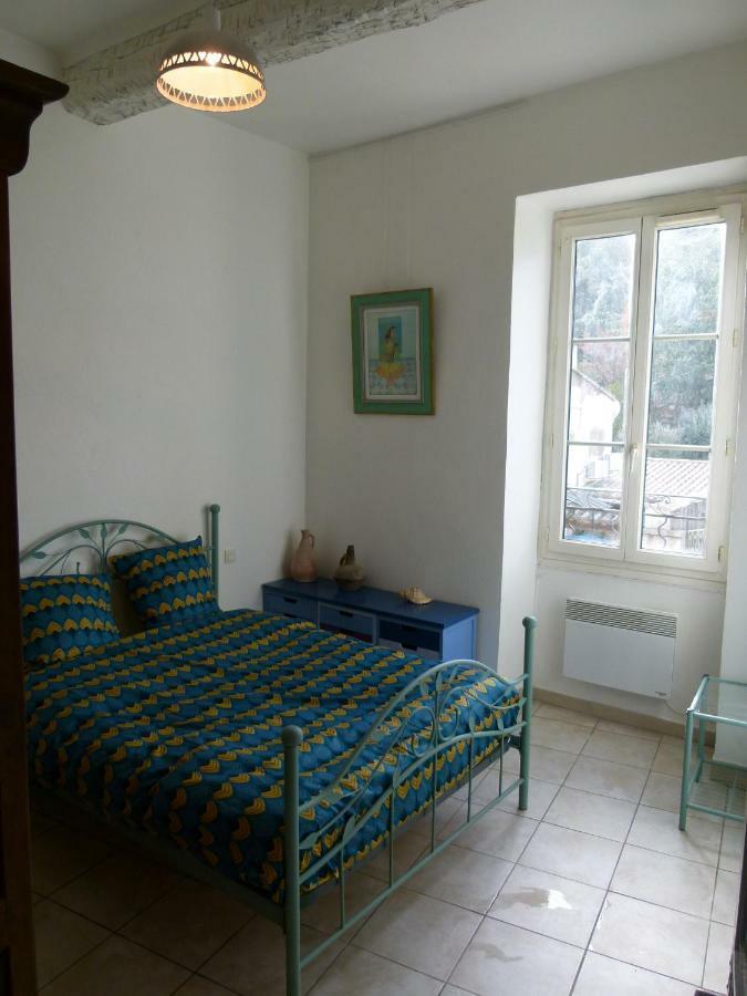 Appartement Au Pied Du Gardon. Remoulins Kültér fotó